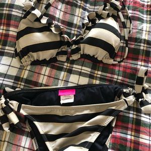 Betsy Johnson bikini